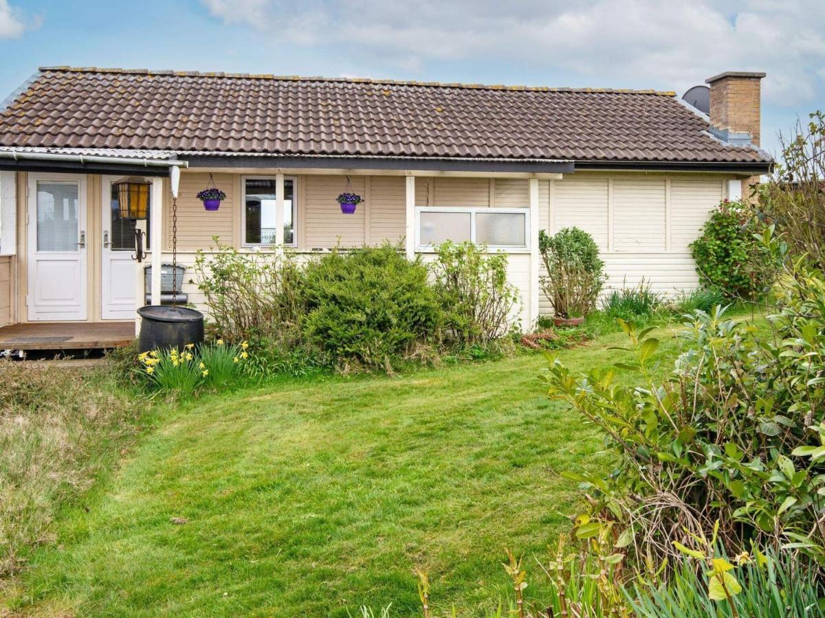 4 Person Holiday Home In Augustenborg Asserballeskov Exterior photo